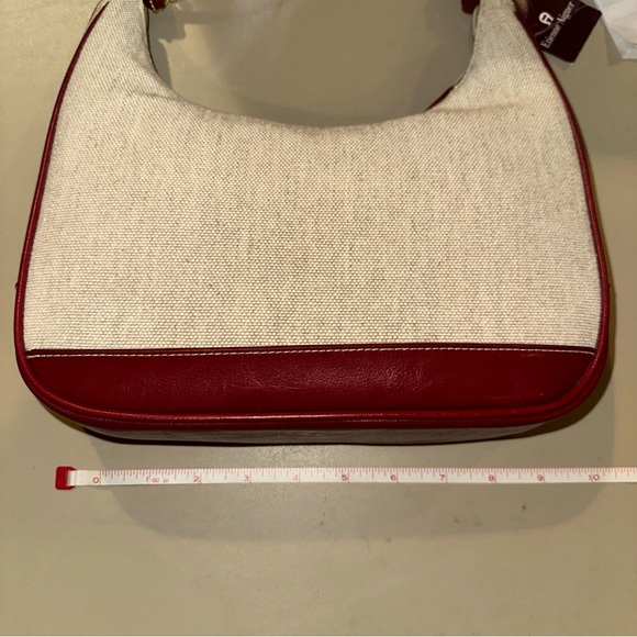 Etienne Aigner Elegant Cream and Red Shoulder Bag - Picture 5 of 9